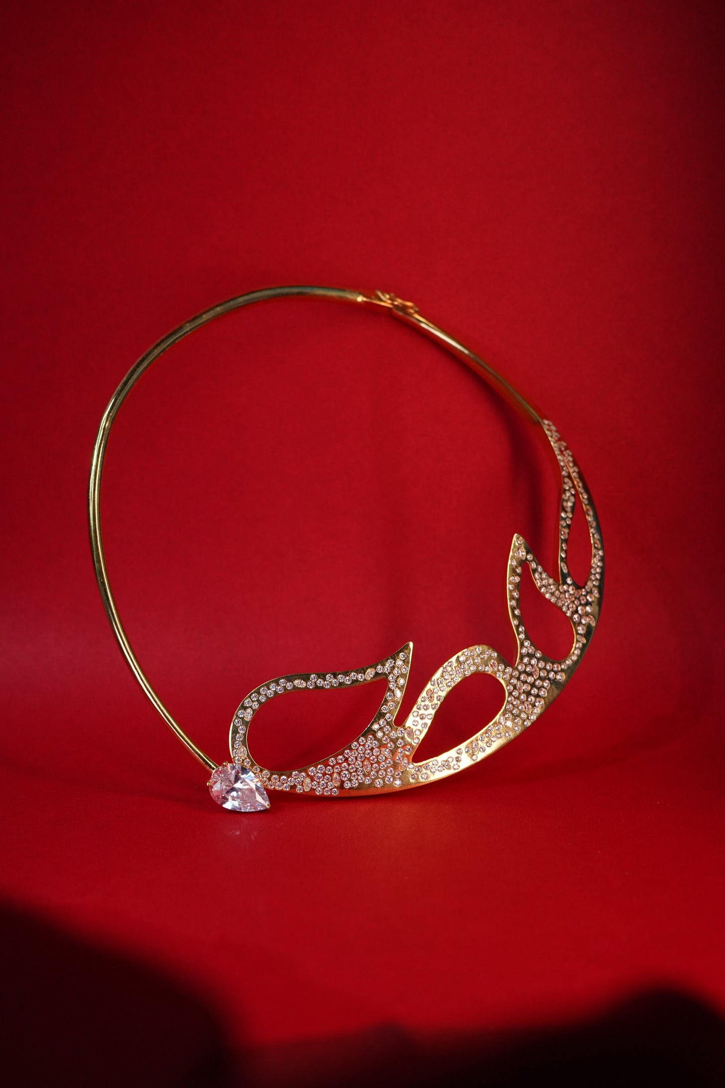Svara studded choker