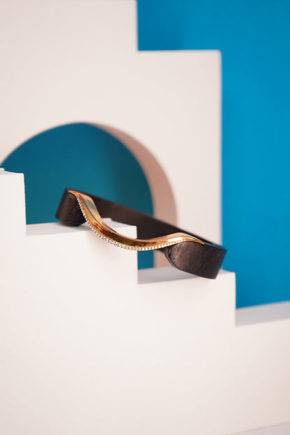 Tarash swirl bangle