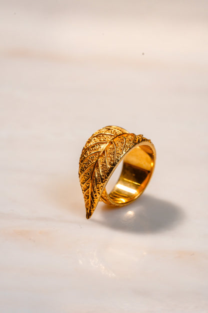 LEAF RING